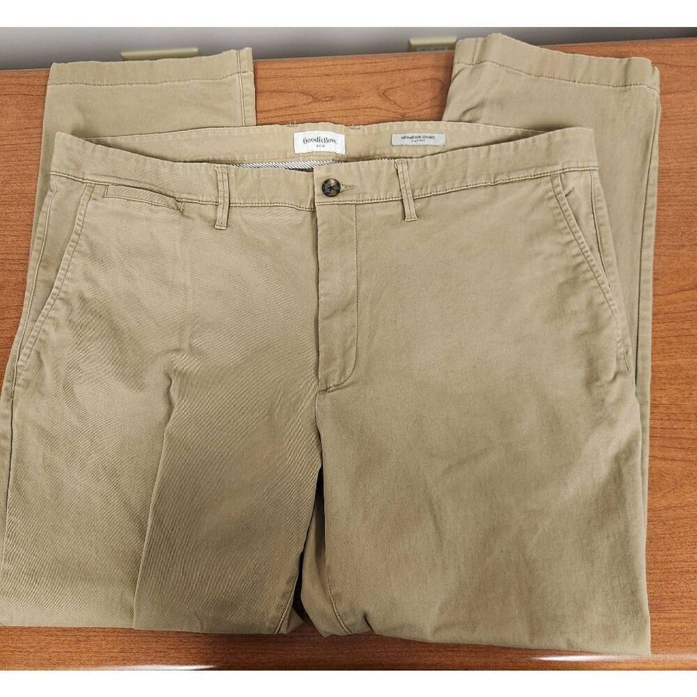 GOODFELLOW & CO Tan Slim Fit Chino Pants-Size 42”x 30” (A)